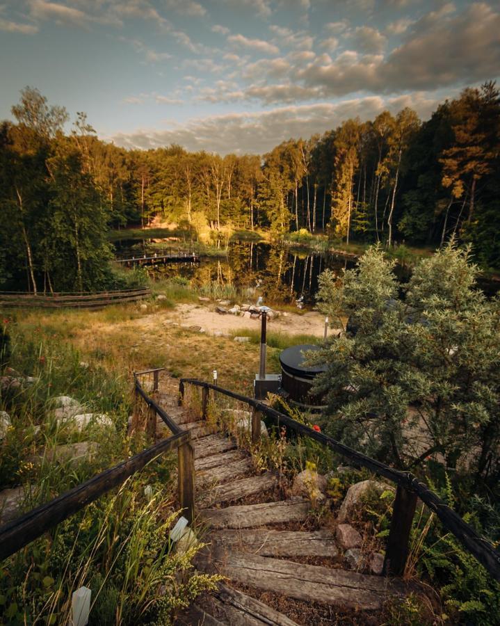 Osada Skoczkowo Komfortowe Domki Z Jacuzzi Nad Jeziorem- Sauna- Balia- Prywatny Staw Wedkarski Podiazy Экстерьер фото